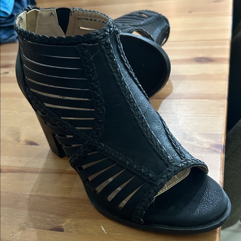 torrid Black Braided Cutout Peep-Toe Block Heel Boots - Picture 5 of 5
